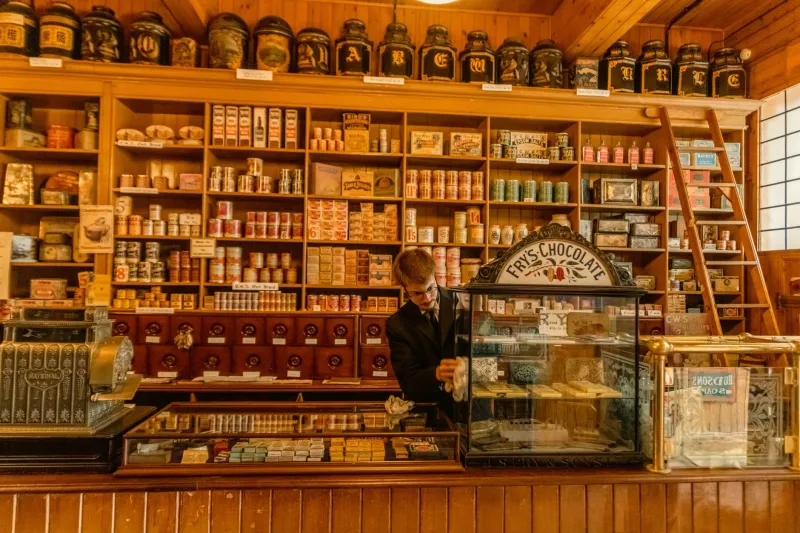 The Guy Who Knew Where Every Bolt Was Buried: America's Lost Hardware Store Era