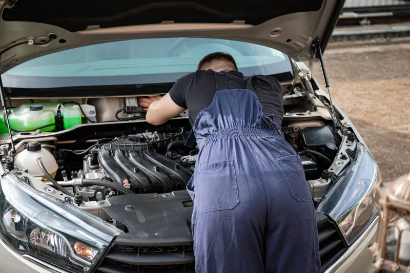 Listen to That Engine Sing: The Lost Art of Fixing Cars by Ear